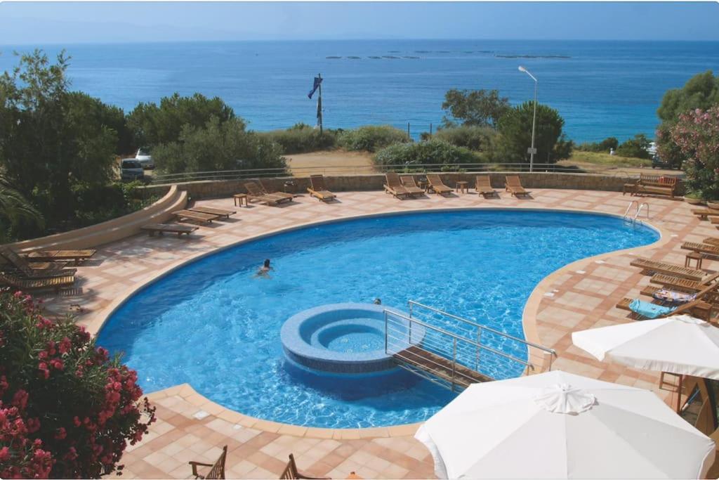 אז'אקסיו F2 Vue Mer Dans Residence Avec Piscine מראה חיצוני תמונה